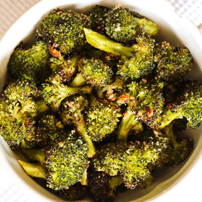 Roasted Broccoli | Simply Dellicious