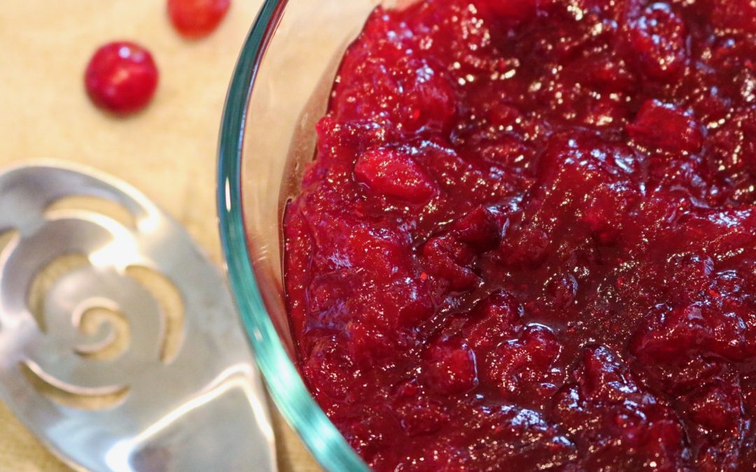 Easy Thanksgiving Cranberry Sauce